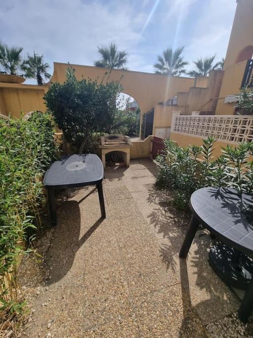 Studio De 23 M2 Avec Jardinet 400M De La Plage 르발카레스 외부 사진
