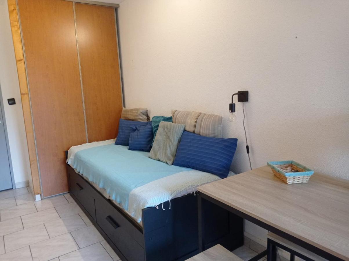 Studio De 23 M2 Avec Jardinet 400M De La Plage 르발카레스 외부 사진