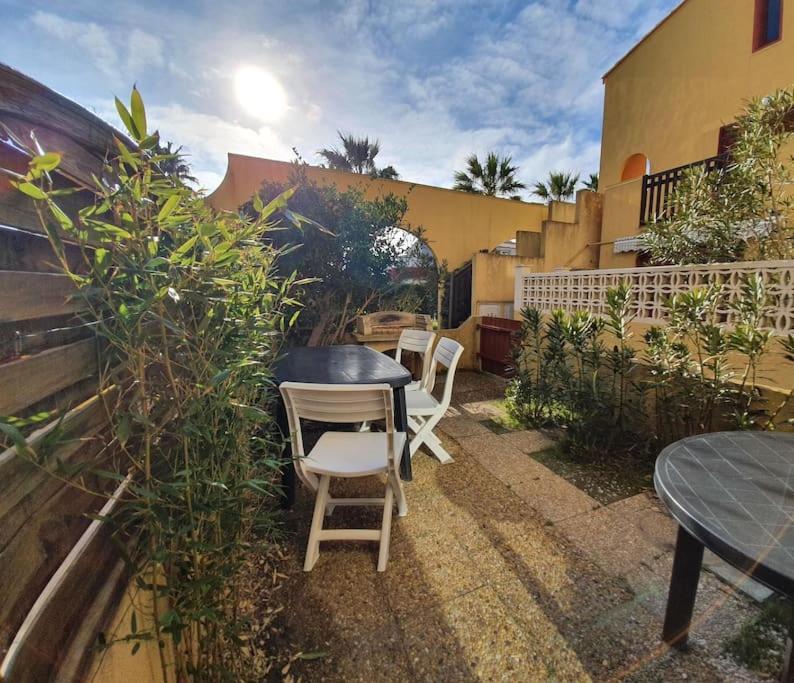 Studio De 23 M2 Avec Jardinet 400M De La Plage 르발카레스 외부 사진